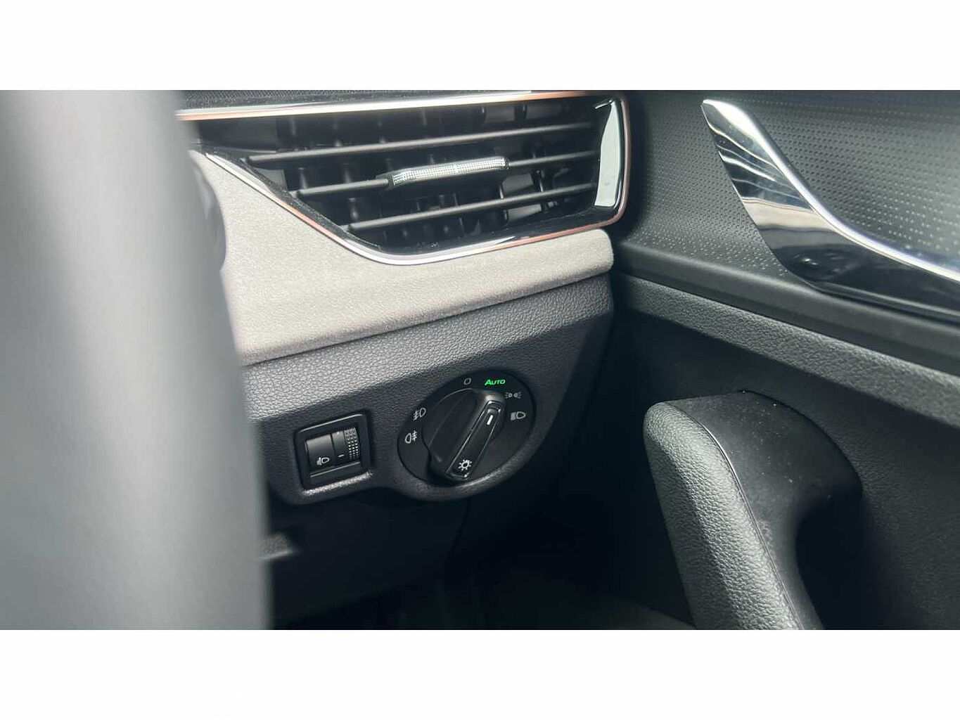 SKODA KAMIQ 1.5 TSI SE L 5Dr DSG Hatchback