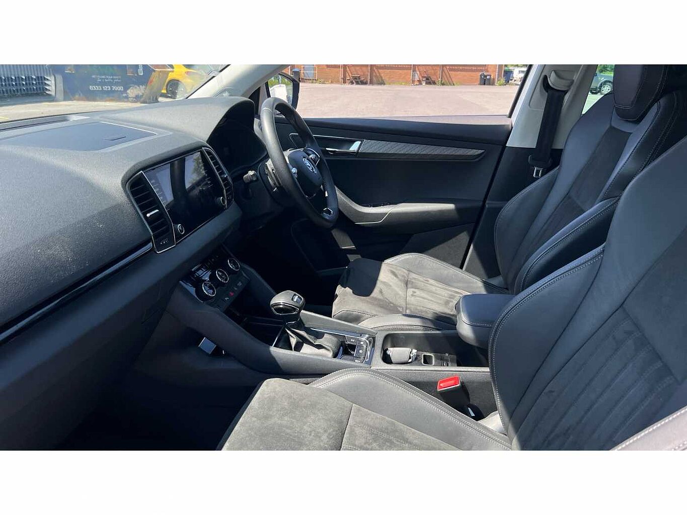 SKODA Karoq SUV 1.5 TSI (150ps) SE L ACT DSG