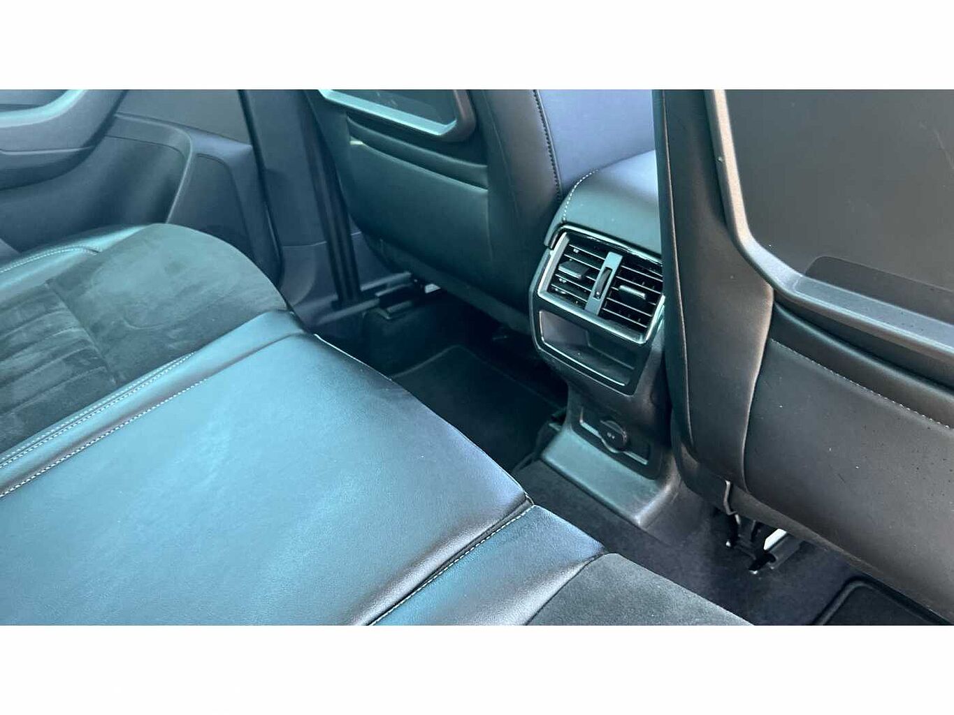 SKODA Karoq SUV 1.5 TSI (150ps) SE L ACT DSG