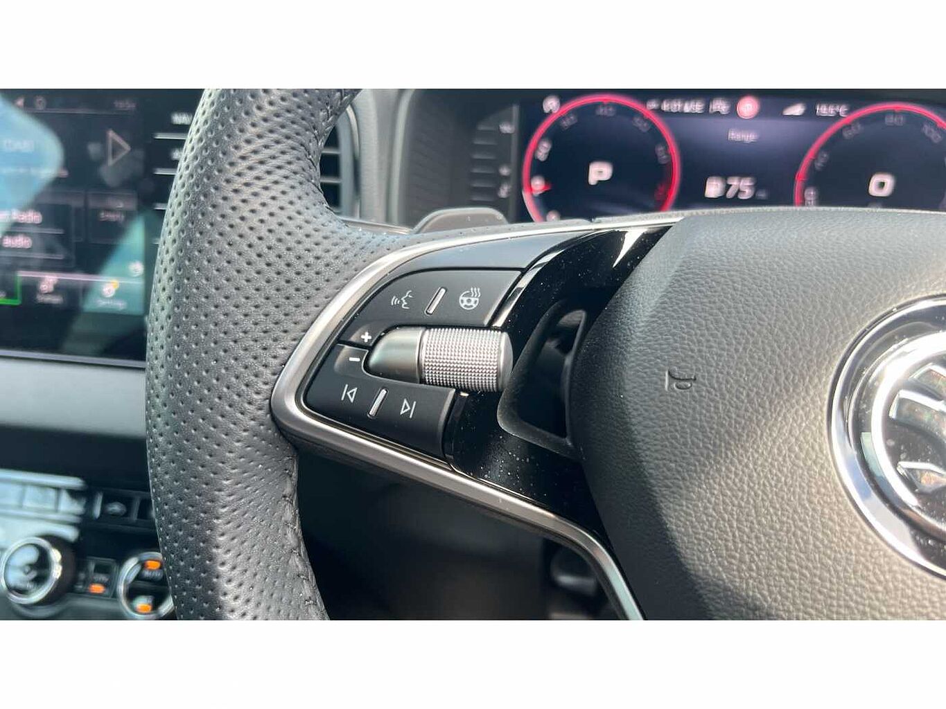 SKODA Karoq SUV 1.5 TSI (150ps) SportLine ACT