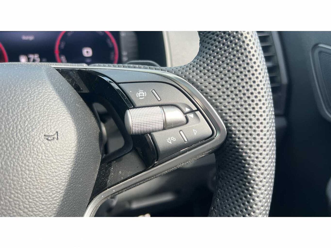 SKODA Karoq SUV 1.5 TSI (150ps) SportLine ACT