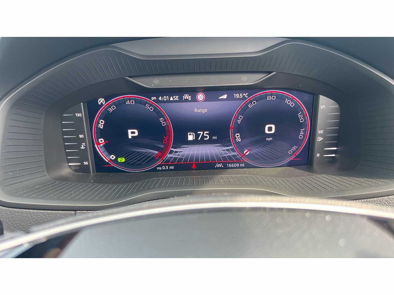 SKODA Karoq SUV 1.5 TSI (150ps) SportLine ACT