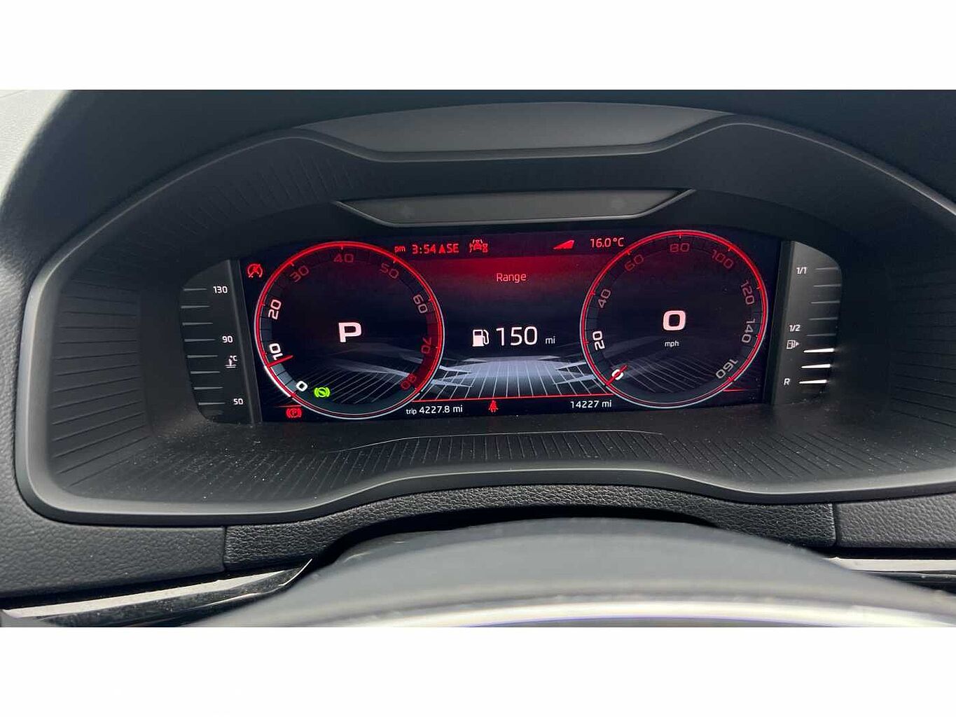 SKODA Karoq SUV 1.5 TSI (150ps) SportLine ACT