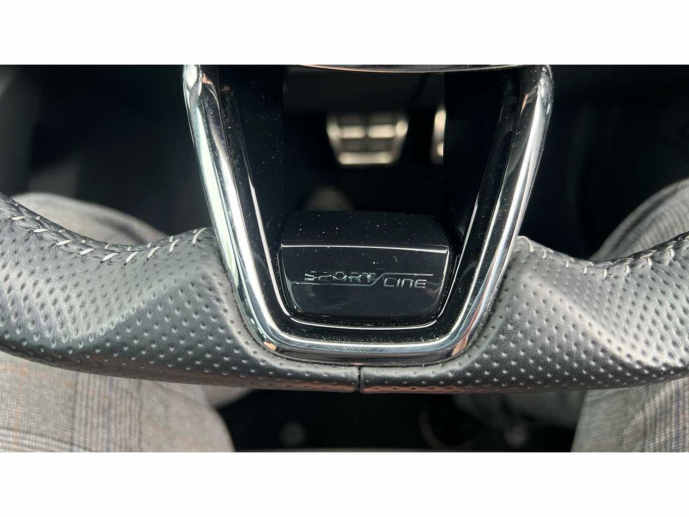 SKODA Karoq SUV 1.5 TSI (150ps) SportLine ACT