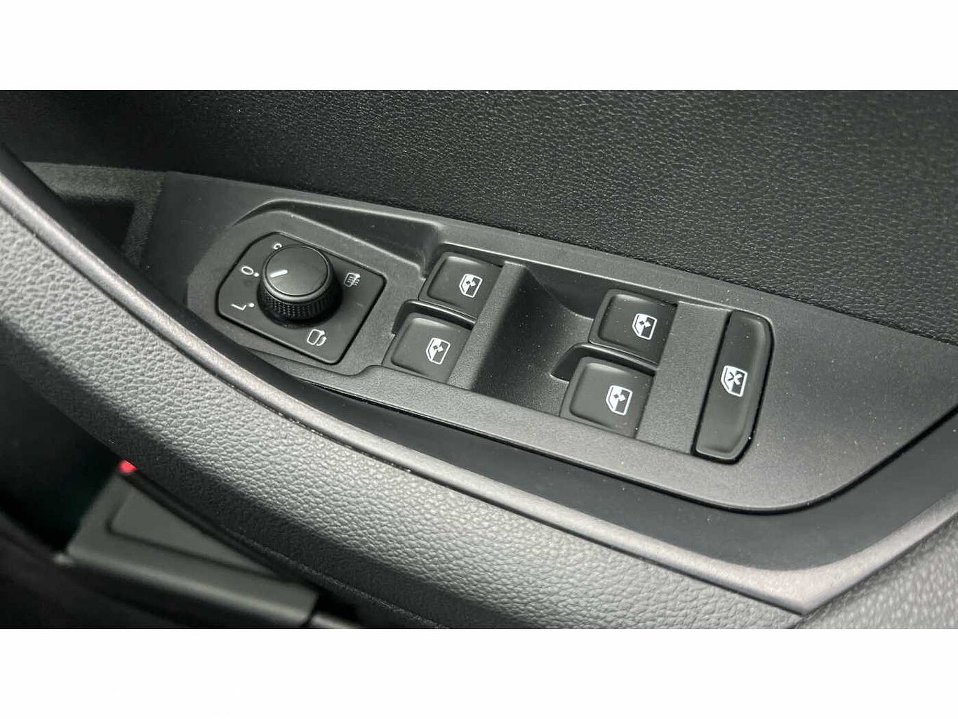 SKODA Karoq SUV 1.5 TSI (150ps) SportLine ACT
