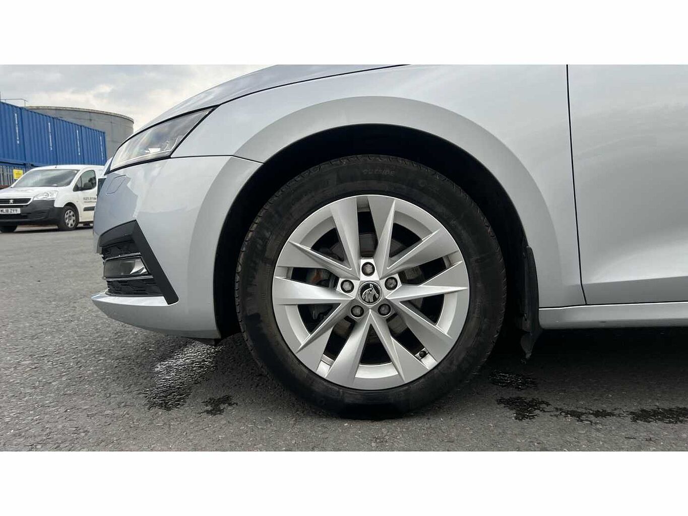 SKODA Octavia Hatchback 2.0TDI (150ps) SE L SCR DSG
