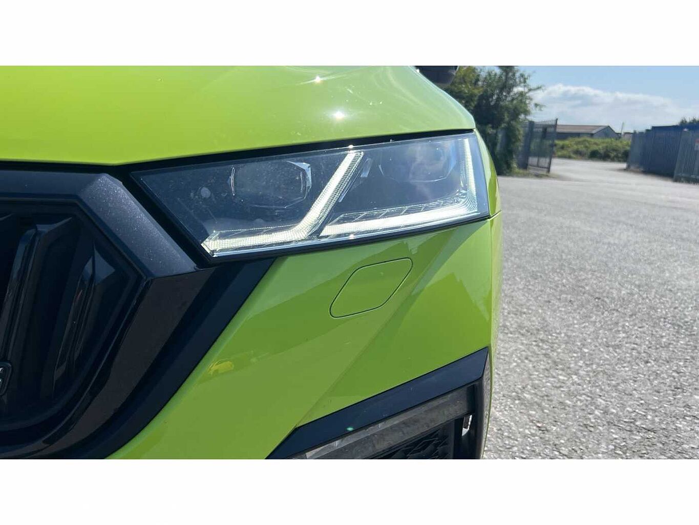 SKODA Octavia vRS Hatch (2017) 2.0 TSI vRS 245