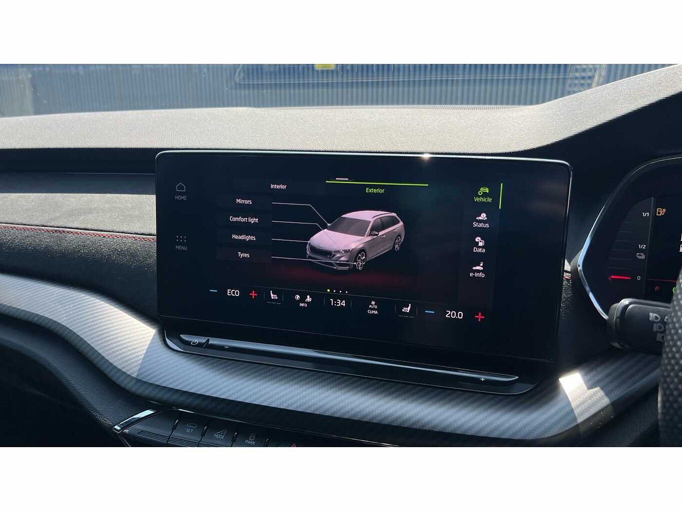 SKODA Octavia vRS Estate 1.4 TSI (150ps) vRS iV DSG