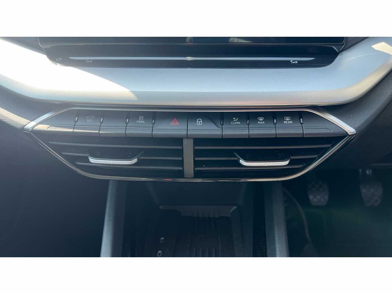 SKODA OCTAVIA 1.5 TSI SE Technology 5dr